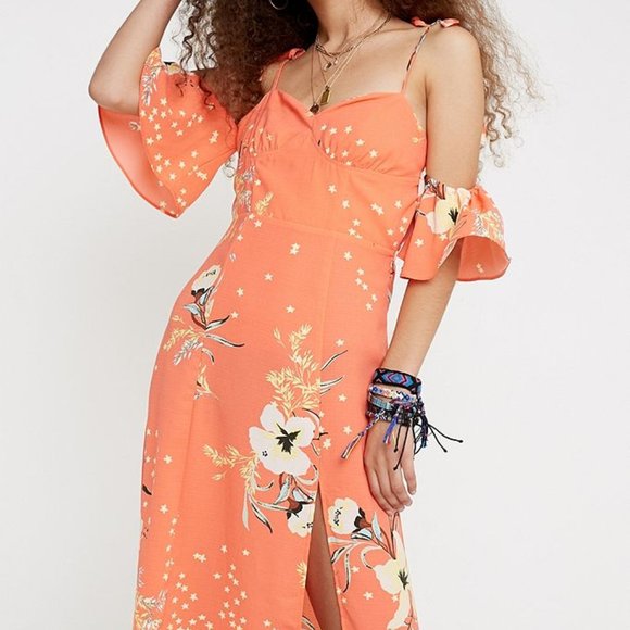Urban Outfitters Dresses & Skirts - UO Boardwalk Off-The-Shoulder Midi Dress